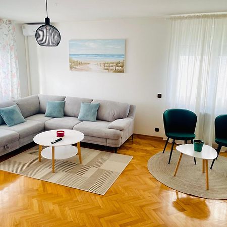 Apartman Bago Deluxe Near Zagreb Airport Велика Горица Екстериор снимка